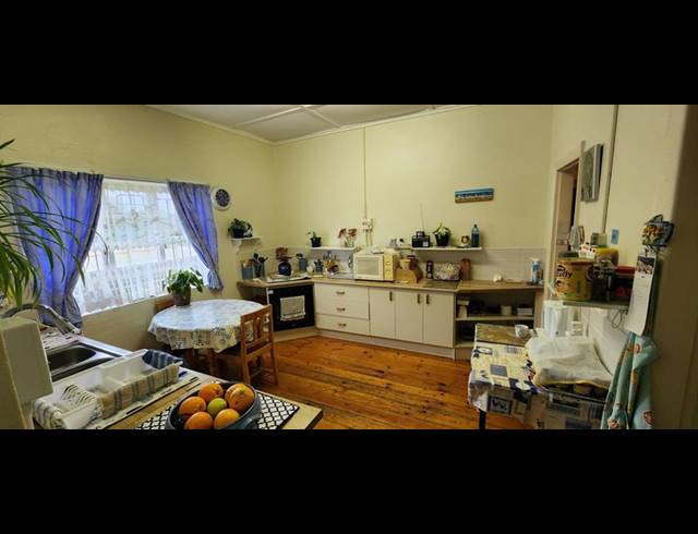 4 BEDROOM HOUSE FOR SALE IN GANSBAAI CENTRAL